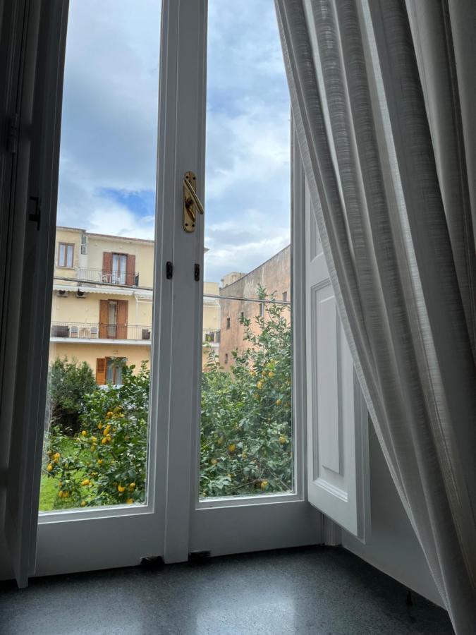 Antico Palazzo Scala Apartment Sorrento Exterior photo